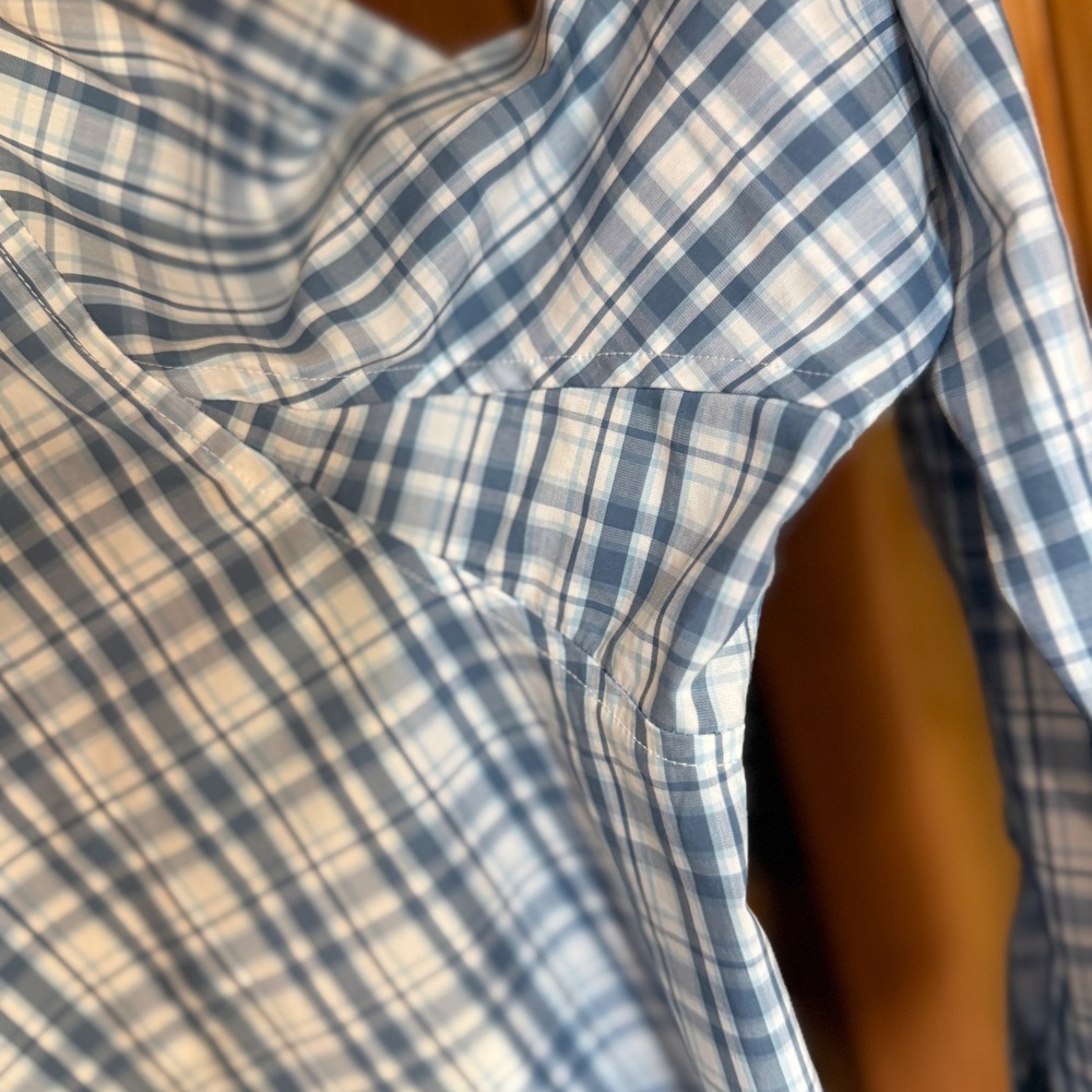 Duluth Trading Mens XL Relaxed Fit Blue Plaid CoolMax Stretch Button Down Shirt - Picture 4 of 9
